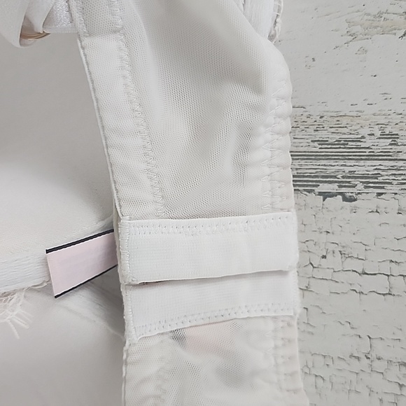 Victoria's Secret cream lace Dream Angels lined perfect coverage bra Size 38G - Picture 3 of 13